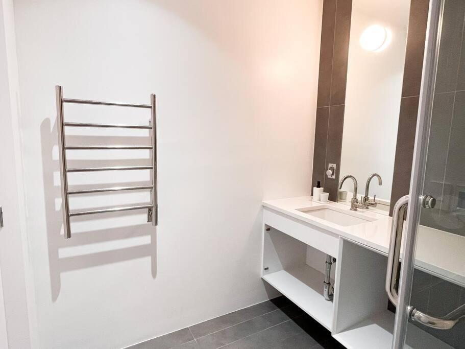 New Beautiful Modern One Bedroom Apt In Brooklyn At Rem-Casa Nova Iorque Exterior foto